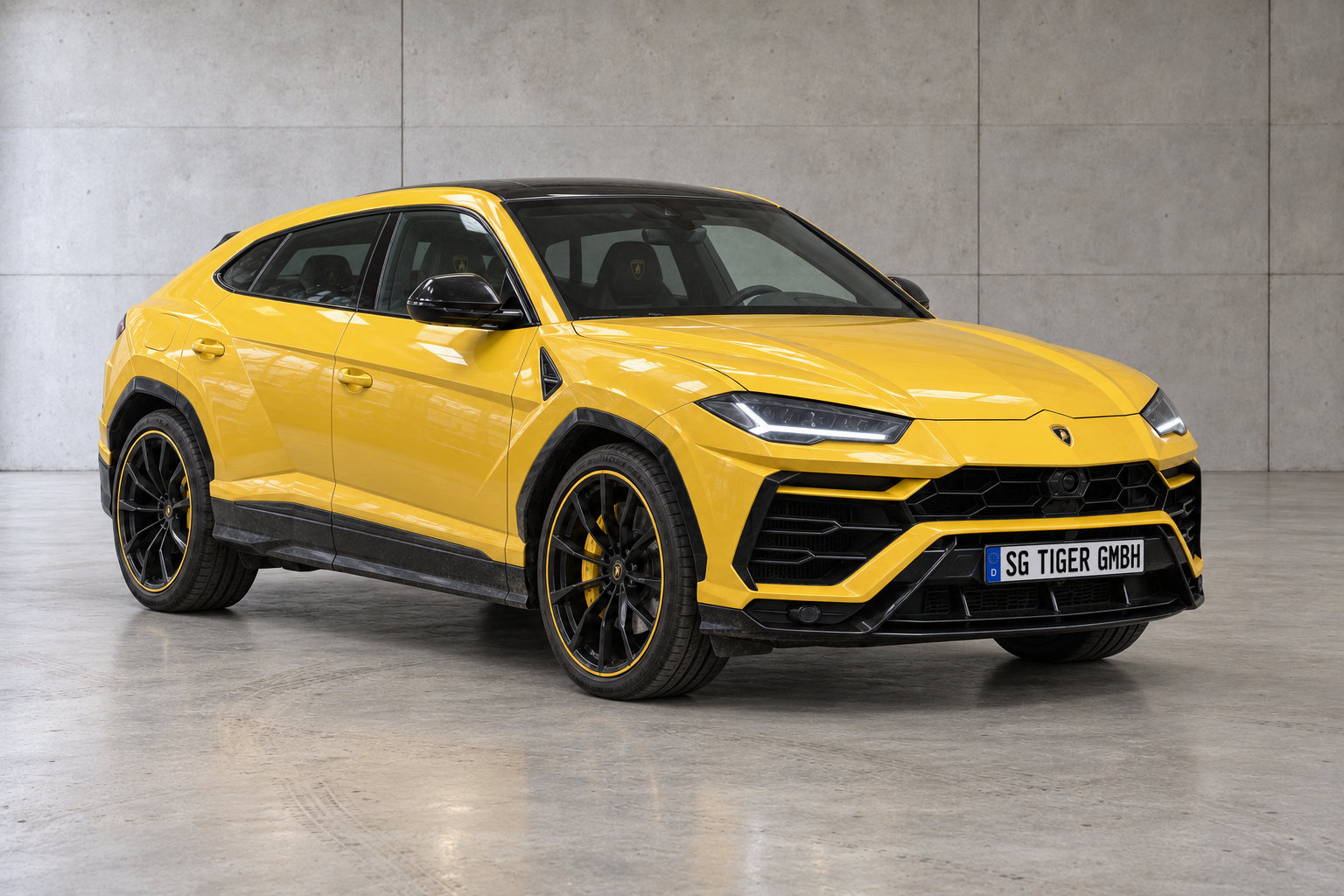 Lamborghini Urus, schräg von vorne
